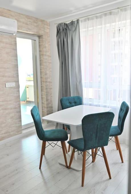 7A Dream Apartment 7A Si Parcare Oradea Exterior photo